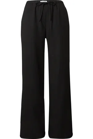EDITED the label Pantalón 
