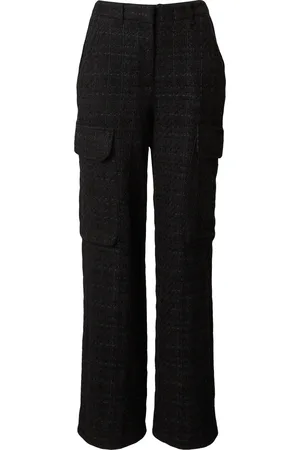 EDITED the label Pantalón 
