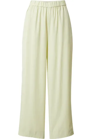 EDITED the label Pantalón 
