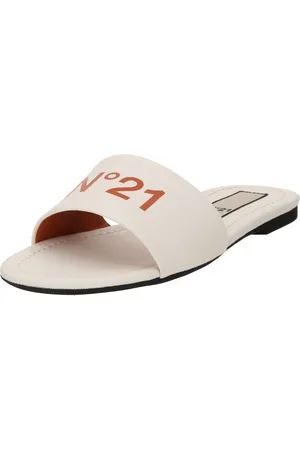 Nº21 Zapatos abiertos