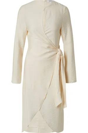EDITED the label Vestido 