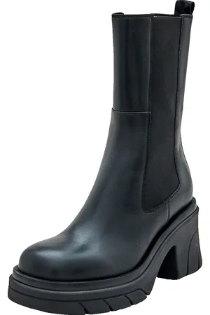 EDITED the label Botines 