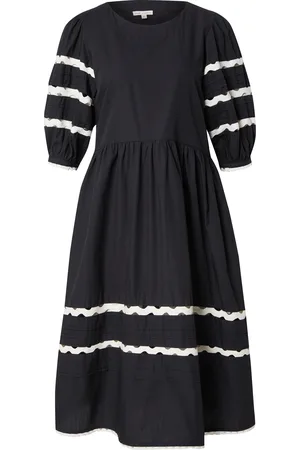 Esmé Studios Vestido 