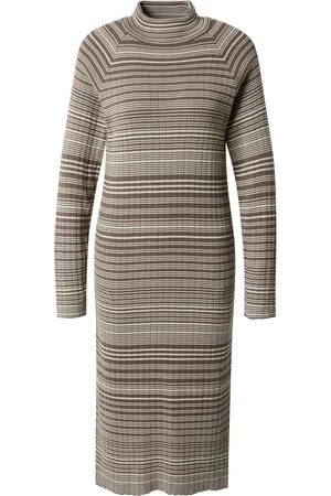A LOT LESS Vestido de punto 