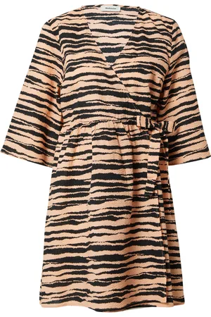Modstrom Vestido 