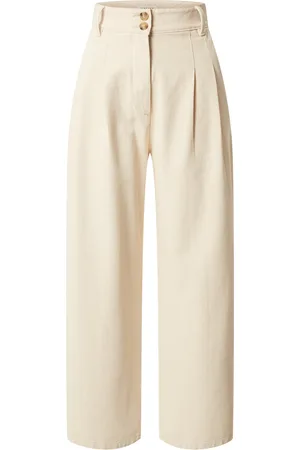 EDITED the label Pantalón vaquero plisado 