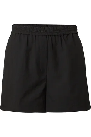EDITED the label Pantalón 