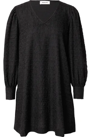 Modstrom Vestido 