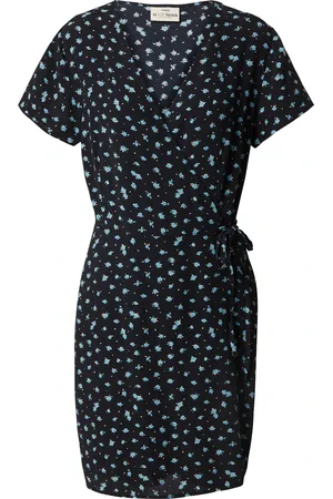 A LOT LESS Vestido 