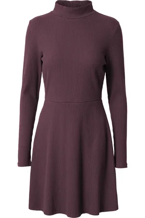 A LOT LESS Vestido 