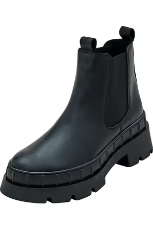 EDITED the label Botas Chelsea 