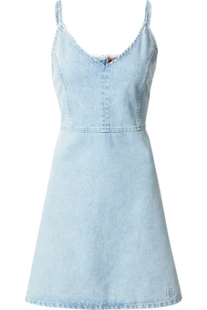A LOT LESS Vestido 