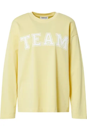 EDITED the label Camiseta 