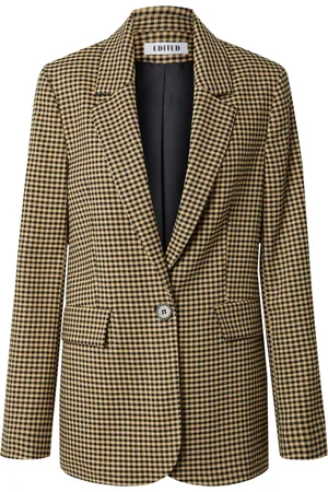 EDITED the label Blazer 