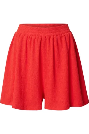 EDITED the label Pantalón 