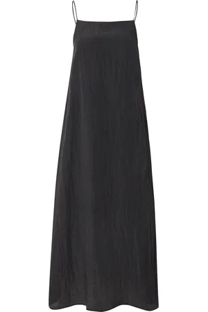 EDITED the label Vestido 