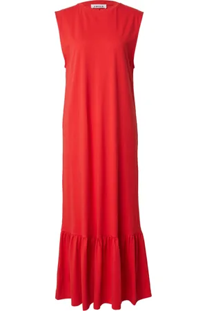 EDITED the label Vestido 