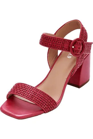 EDITED the label Sandalias 