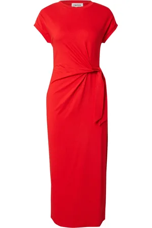 EDITED the label Vestido 