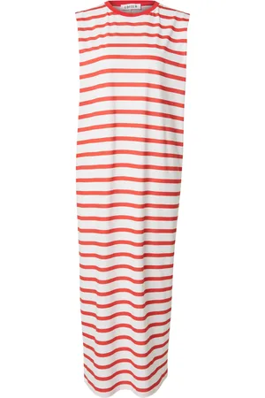 EDITED the label Vestido 