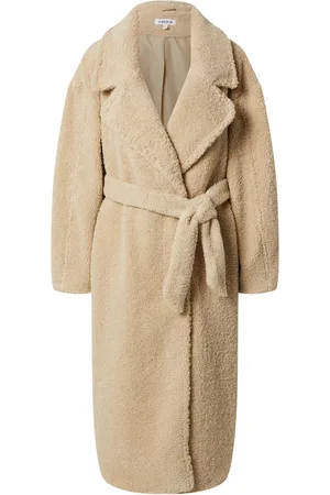 EDITED the label Abrigo de invierno 