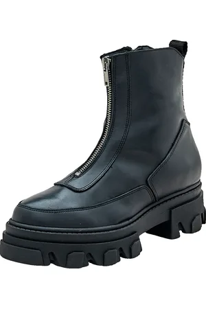 EDITED the label Botines 