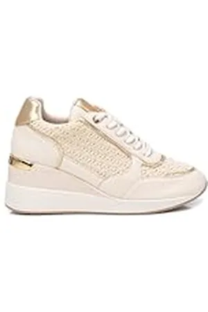 Xti Zapatilla Mujer Beige - Calzado Cómodo y Versátil - Moda Casual - Modelo 14393001 (Talla 39)