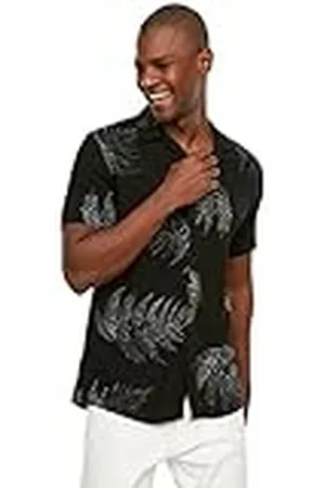 Trendyol Black Male Regular Fit Apaş-Camiseta de Manga Corta con Cuello, , XL para Hombre