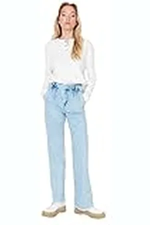 Trendyol Woman Young 90