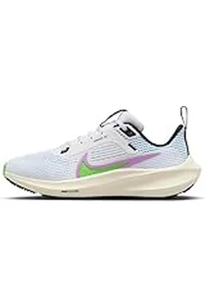 Nike Air Zoom Pegasus 40 Se GS, Bajo, White/Multi-Color-Pale Ivory, 35.5 EU