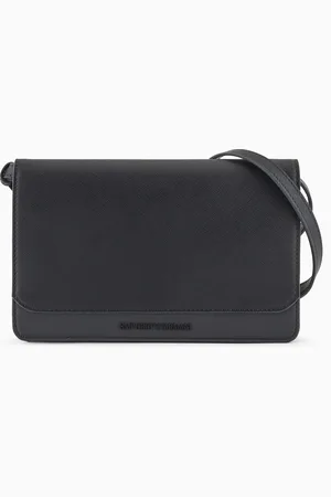 Emporio Armani Bolso bandolera con solapa en piel saffiano regenerada y nailon reciclado ASV
