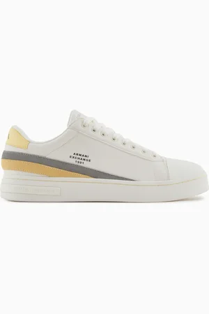 Armani Exchange Zapatillas con detalles en contraste en la parte trasera.