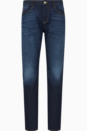 Armani Exchange Vaqueros de algod??n de corte ajustado J13