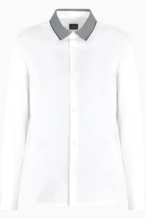 Armani Exchange Camisa de algod??n el??stico de corte entallado con cuello en contraste