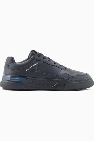 Armani Exchange Zapatillas de piel ecol??gica con costuras decorativas.