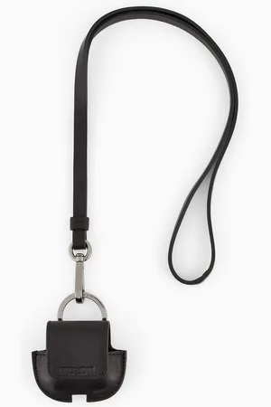 Giorgio Armani Funda de piel con bandolera para AirPods