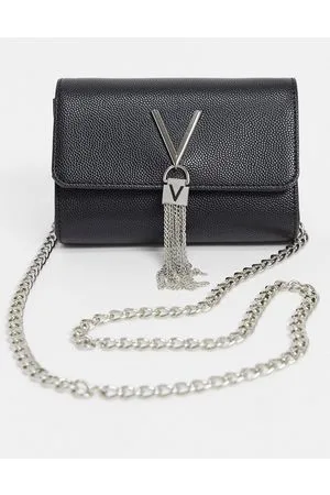 VALENTINO Bandolera negra con solapa y detalle de borla Divina de Valentino
