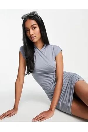 ASOS Vestido camisero corto color piedra con manga de casquillo de canalé de -Beis neutro