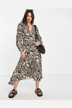 MANGO Vestido midi con estampado animal y detalle de cordones en la parte delantera de