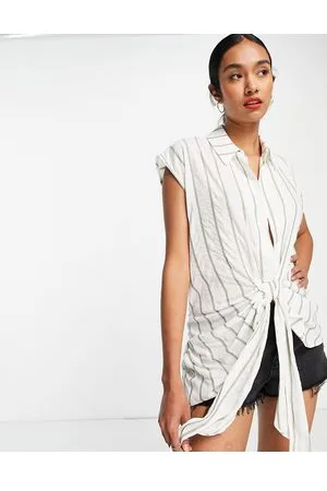 River Island Camisa a rayas verdes de manga corta anudada en la parte delantera de