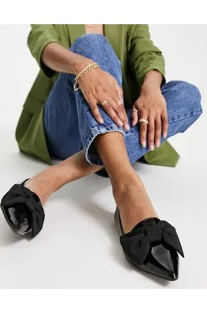 ASOS Bailarinas negras en punta con lazo Lake de -Negro