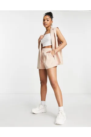 Miss Selfridge Pantalones cortos rosas de corte alargado con raya diplomática de (parte de un conjunto)