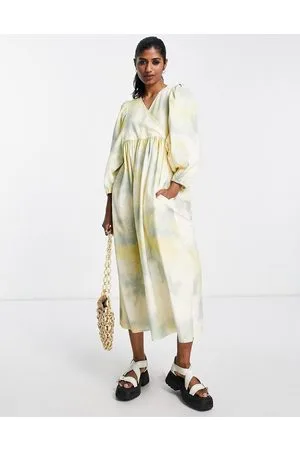 EDITED the label Vestido amarillo amplio y cruzado con mangas globo y efecto tie dye de algodón de