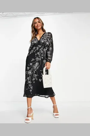 ASOS Vestido midi con mangas murciélago y bordados florales de