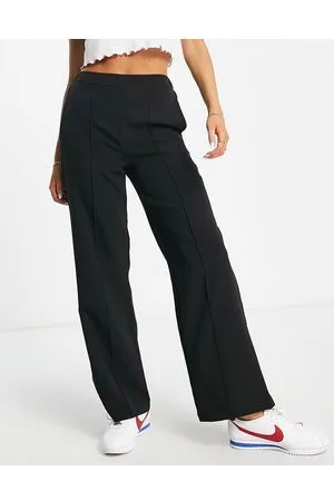 Pieces® Pantalones negros de pernera ancha con detalle de costuras de