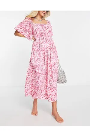 ASOS Vestido playero semilargo rosa con estampado de cebra y mangas fluidas de