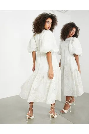 ASOS Vestido midi color con estampado floral jacquard metalizado de corte escalonado de -Blanco