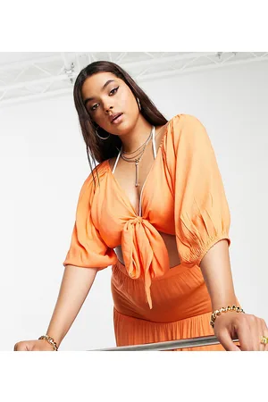 Esmée Top playero con lazada delantera y mangas abullonadas exclusivo de Esmée Plus (parte de un conjunto)