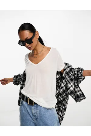 ASOS Camiseta blanca con cuello de pico de corte holgado de