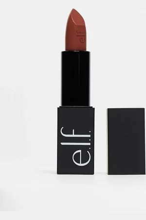 e.l.f. Bálsamo Labial O Face Satin de : Tono -Marrón